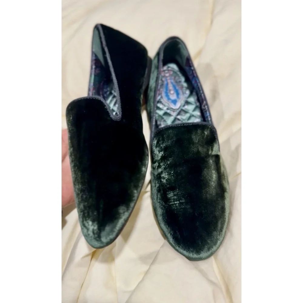 Birdies starling Green velvet  flats slip on loafer Size 7.5